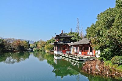Where Is It Hot in November in Zhejiang